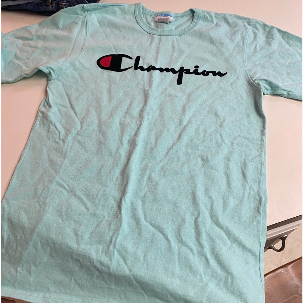 Men’s Champion T shirt